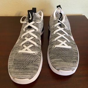 NEW Nike Metcons size 9.5